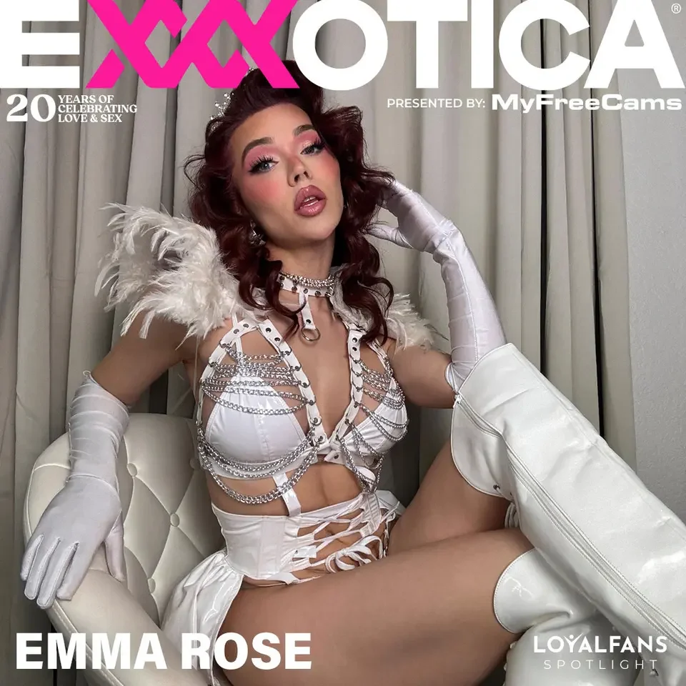 woman promoting exxxotica